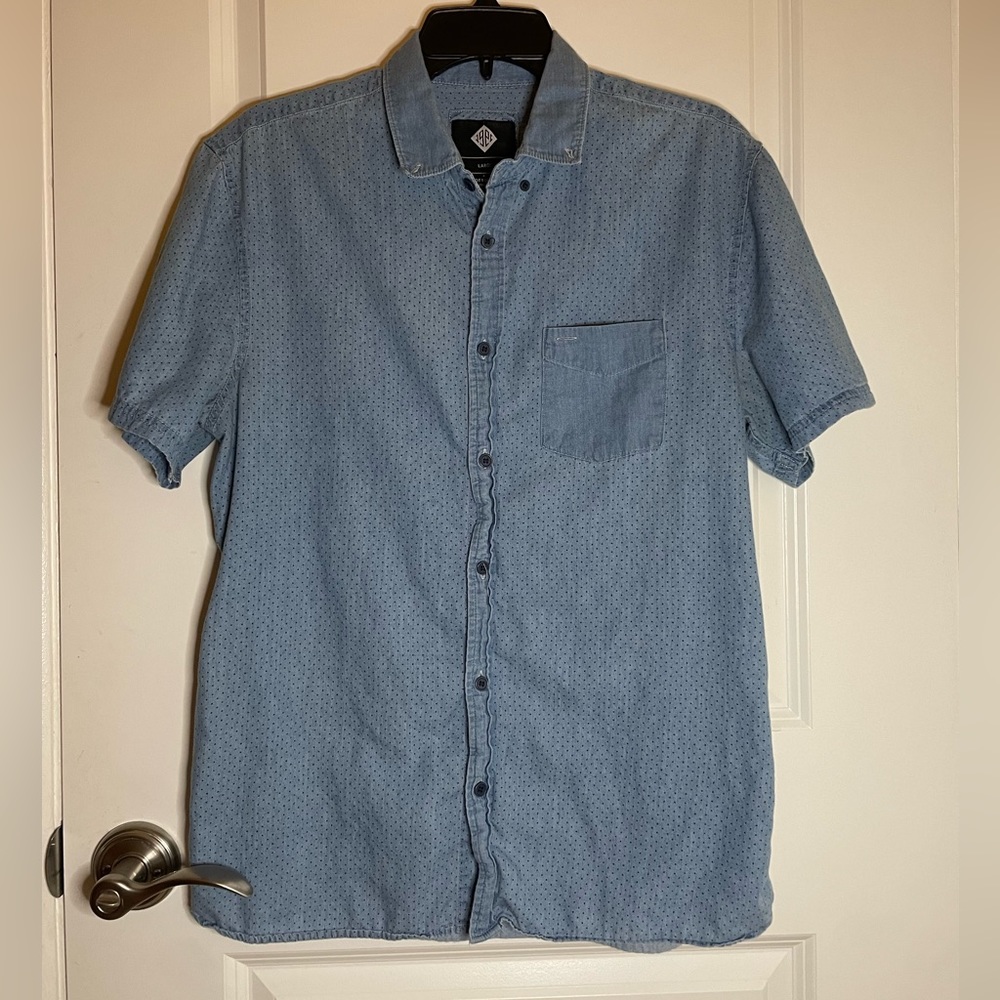 Men's Button-Down Short Sleeve Shirt